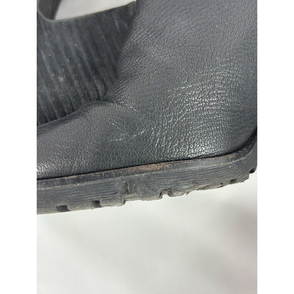 Lucky Brand Natlee Leather Ankle Booties Black 8 Stacked Heel Lug Sole Zip - Picture 11 of 12